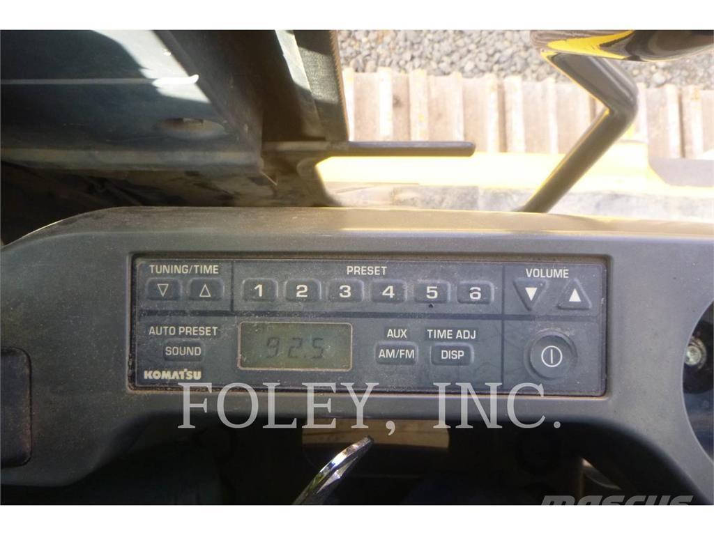 Komatsu PC390LC-10 Гусеничні екскаватори