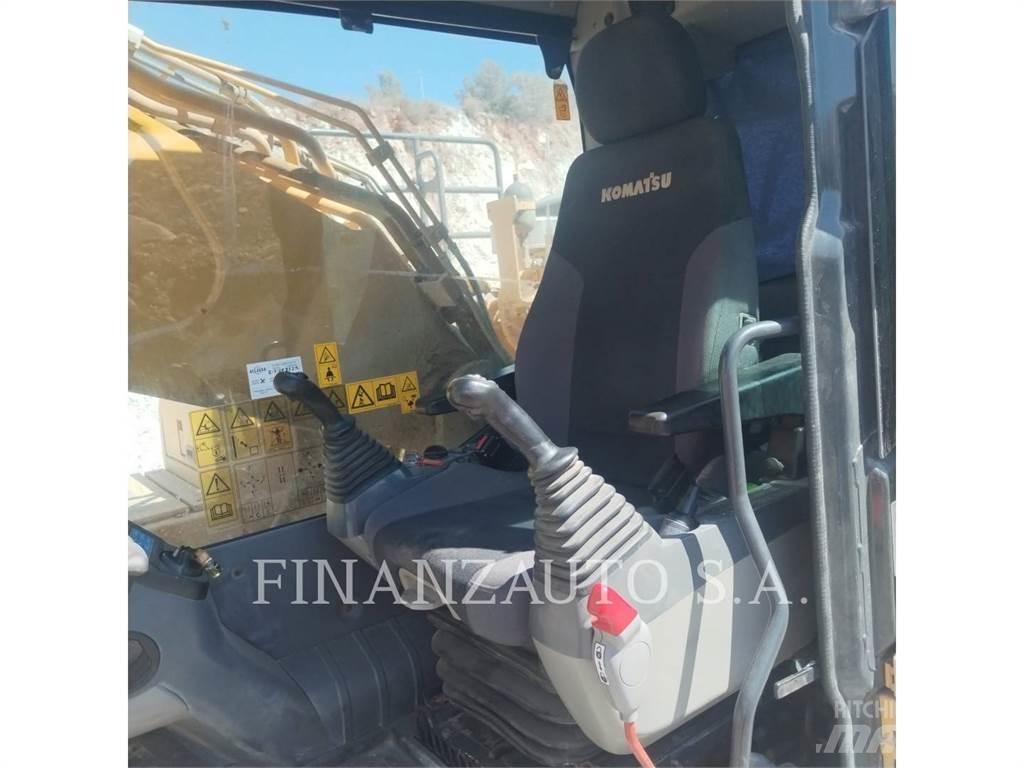 Komatsu PC490 Гусеничні екскаватори