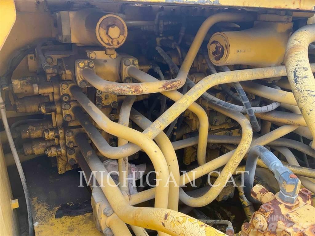 Komatsu PC750LC-6K Гусеничні екскаватори