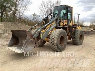 Komatsu WA250-3 Фронтальні навантажувачі
