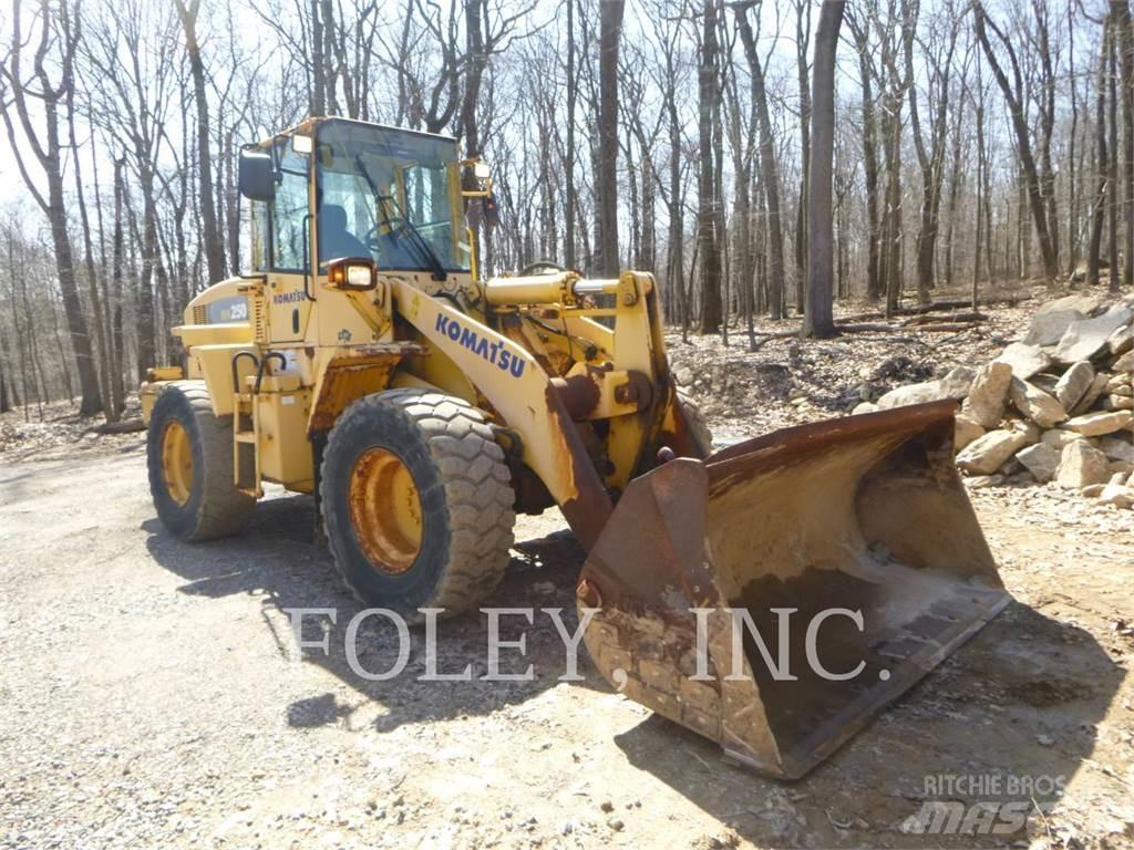 Komatsu WA250-5 Фронтальні навантажувачі