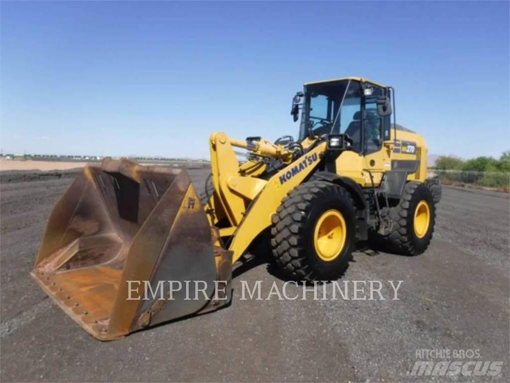 Komatsu WA270-8 Фронтальні навантажувачі