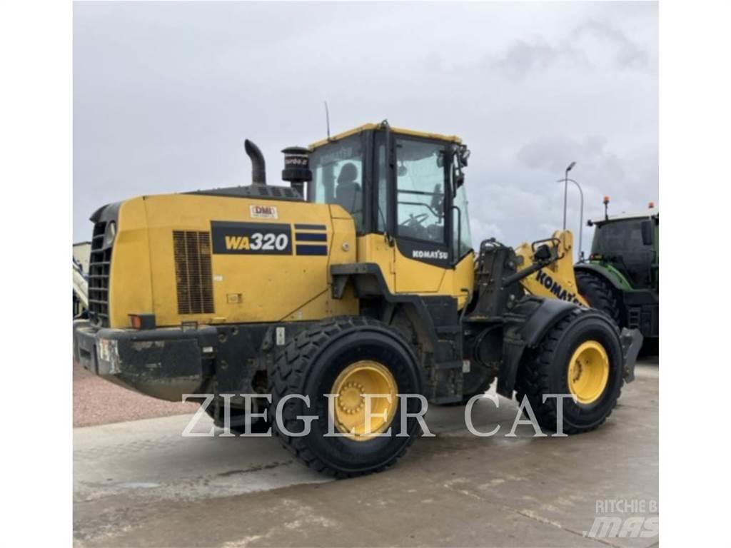 Komatsu WA320 Фронтальні навантажувачі