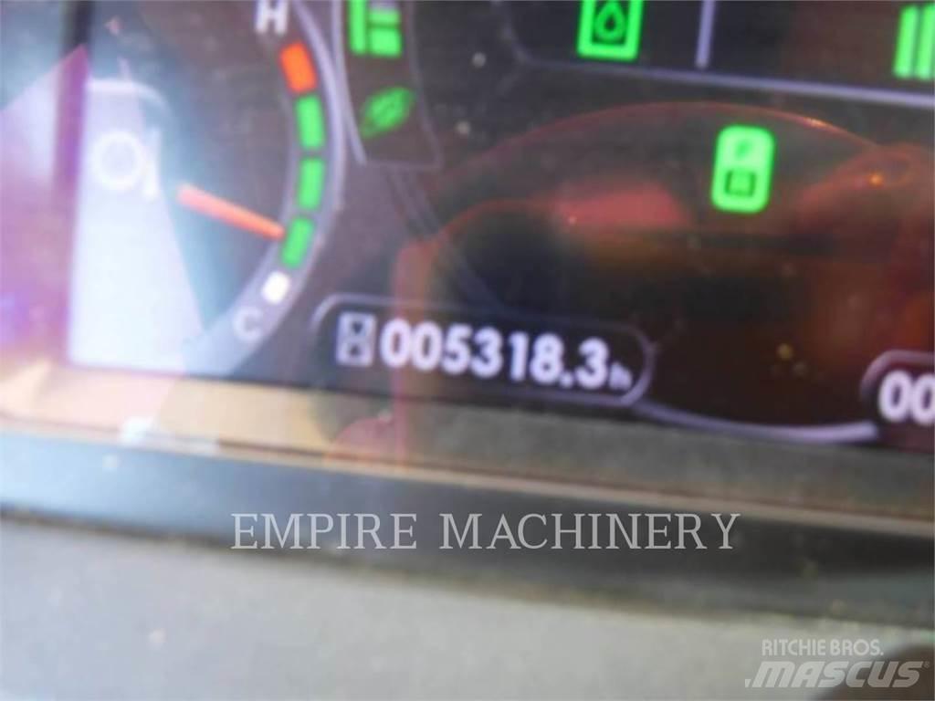 Komatsu WA320-8 Фронтальні навантажувачі
