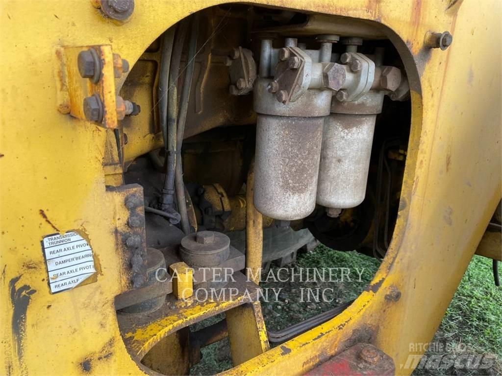 Komatsu WA500 Фронтальні навантажувачі