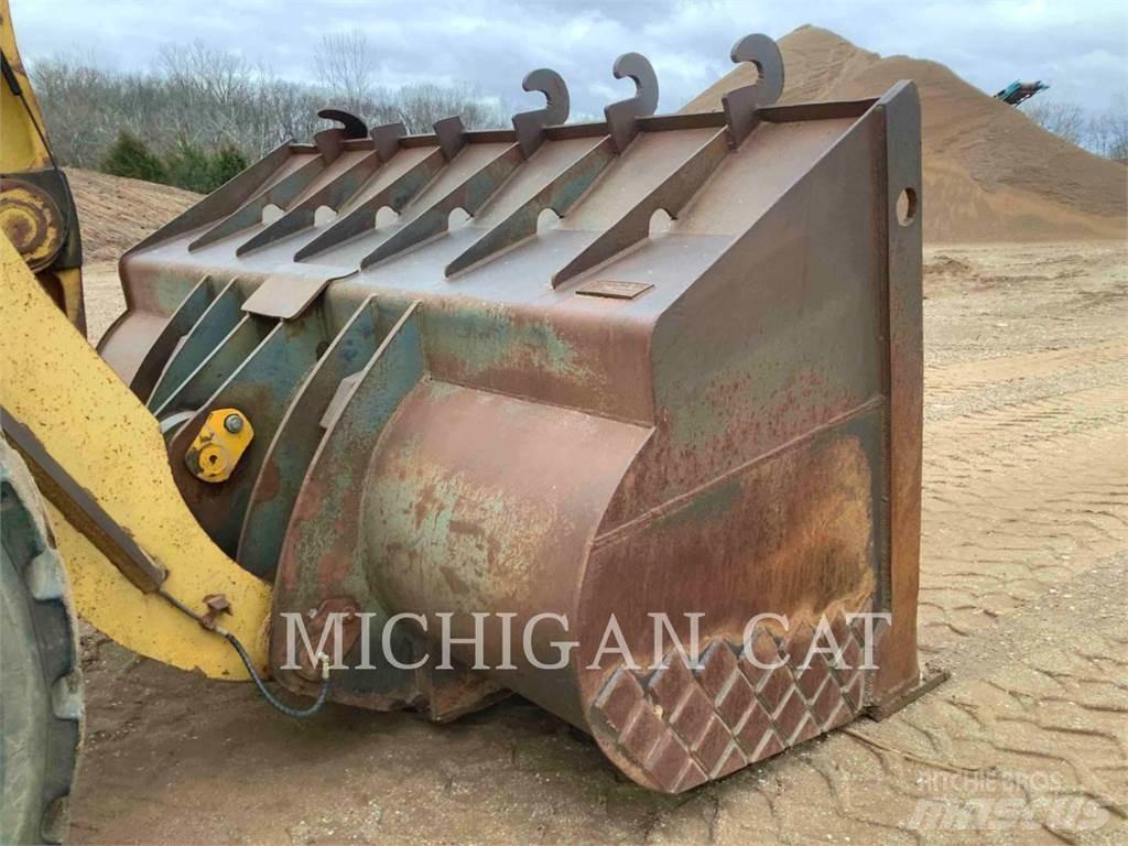 Komatsu WA500 Фронтальні навантажувачі