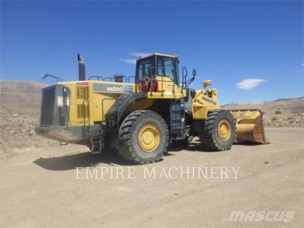 Komatsu WA600-6 Фронтальні навантажувачі