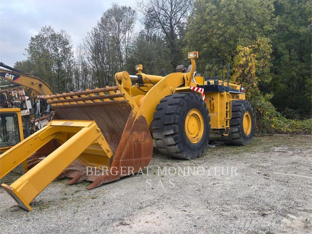 Komatsu WA700 Фронтальні навантажувачі