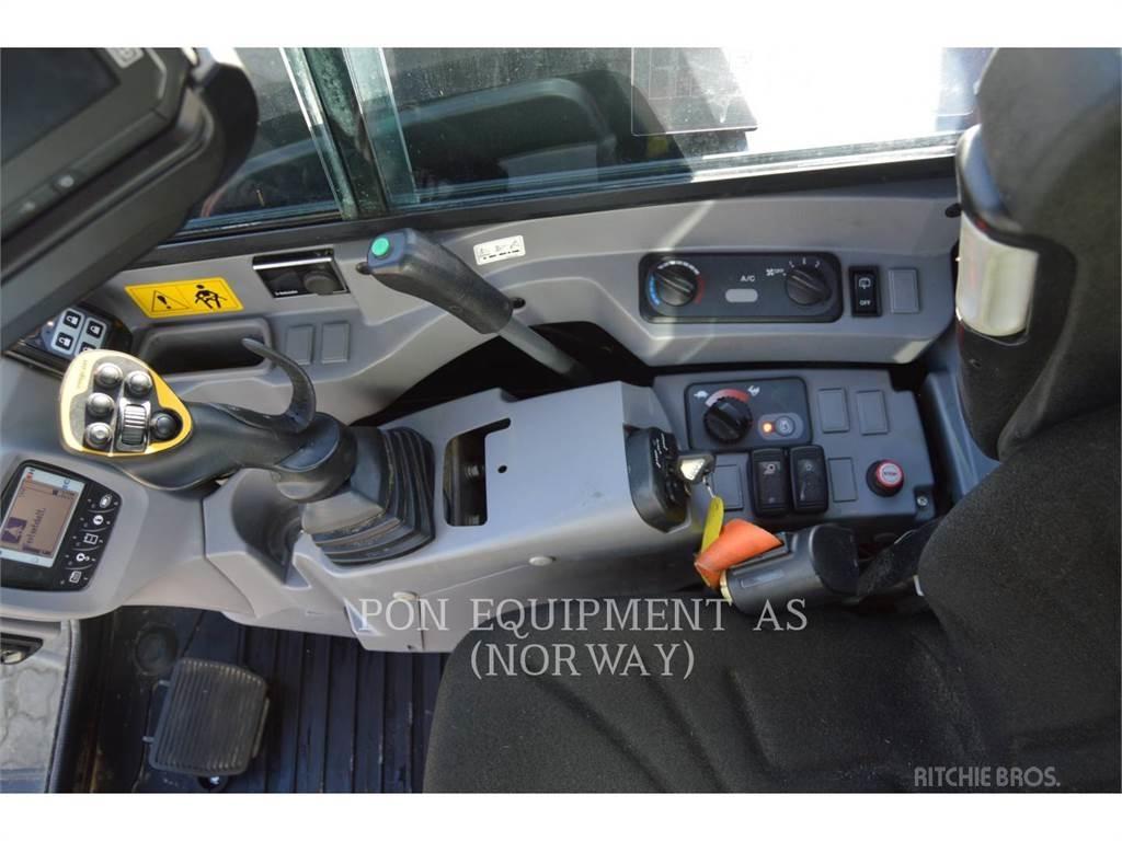 Kubota KX80 Гусеничні екскаватори
