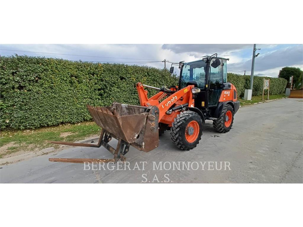Kubota R065 Фронтальні навантажувачі