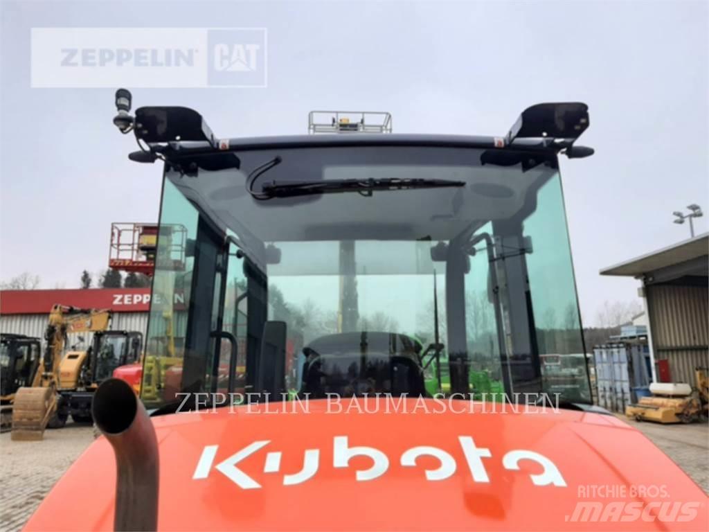 Kubota R090 Фронтальні навантажувачі
