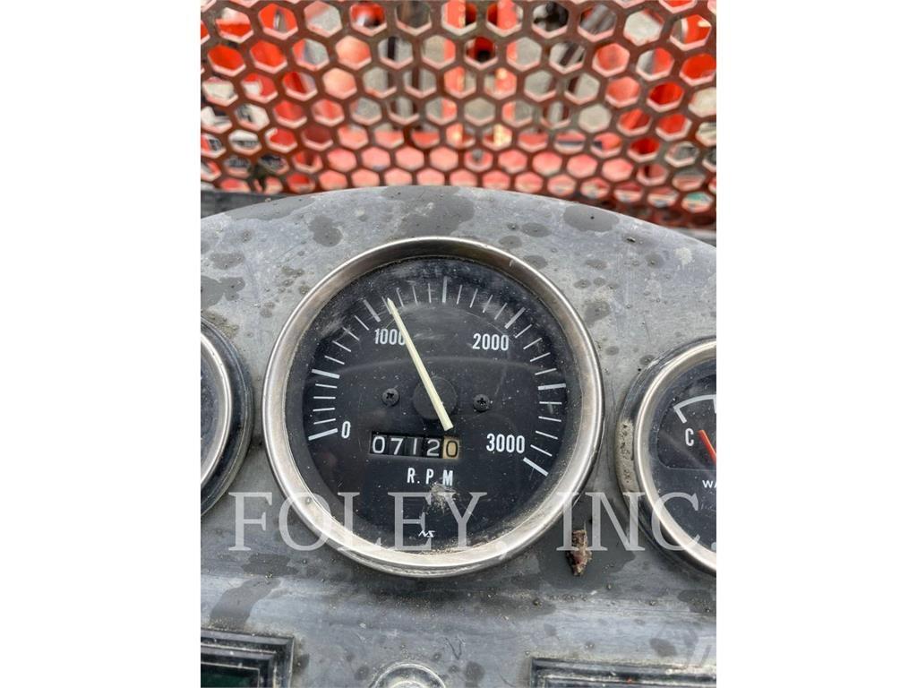 Kubota R420ST Фронтальні навантажувачі