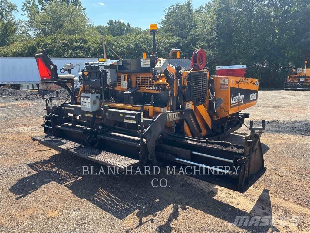 LeeBoy 8500E Асфальтовкладачі