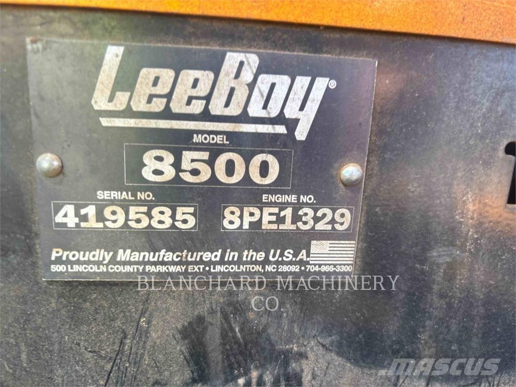 LeeBoy 8500E Асфальтовкладачі