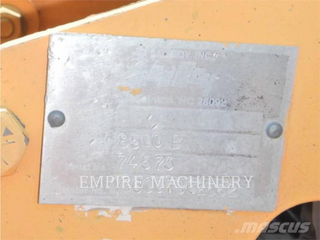 LeeBoy L8500B Асфальтовкладачі