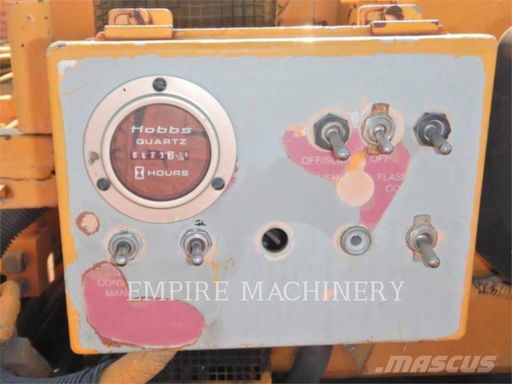 LeeBoy L8500T Асфальтовкладачі