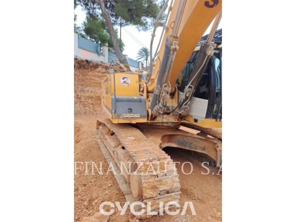 Liebherr R946 Гусеничні екскаватори
