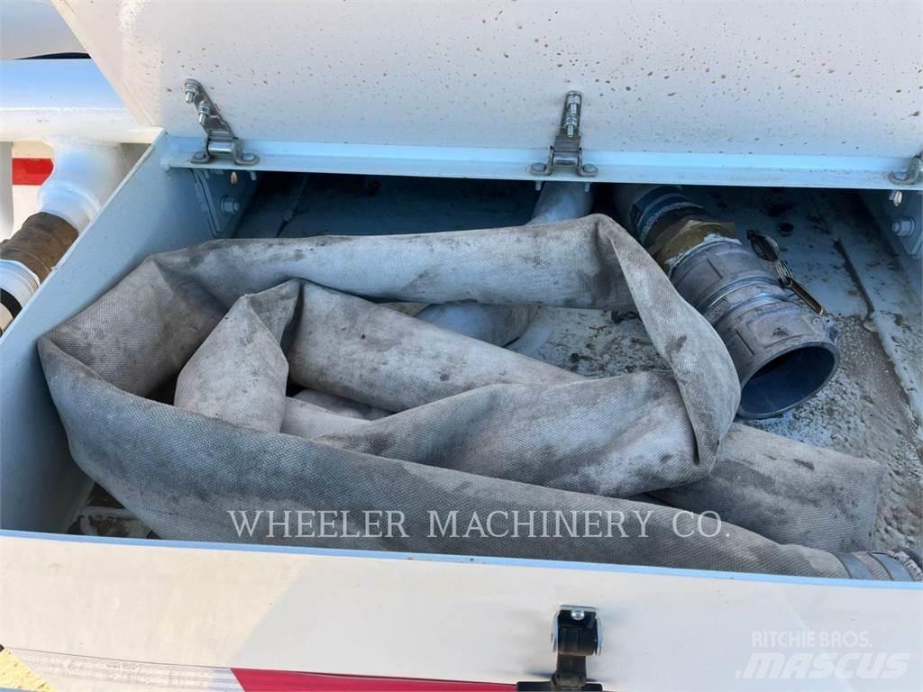Mack WT2000 A Вантажівки-цистерни