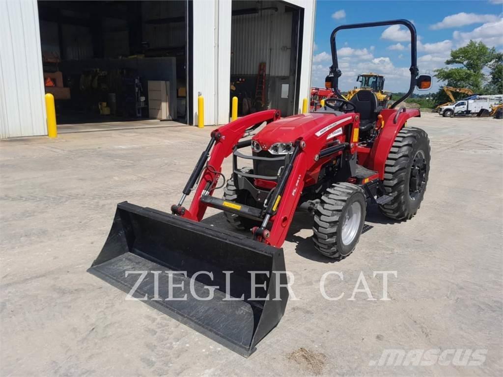 Massey Ferguson 1840M Трактори