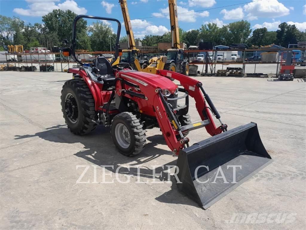 Massey Ferguson 1840M Трактори