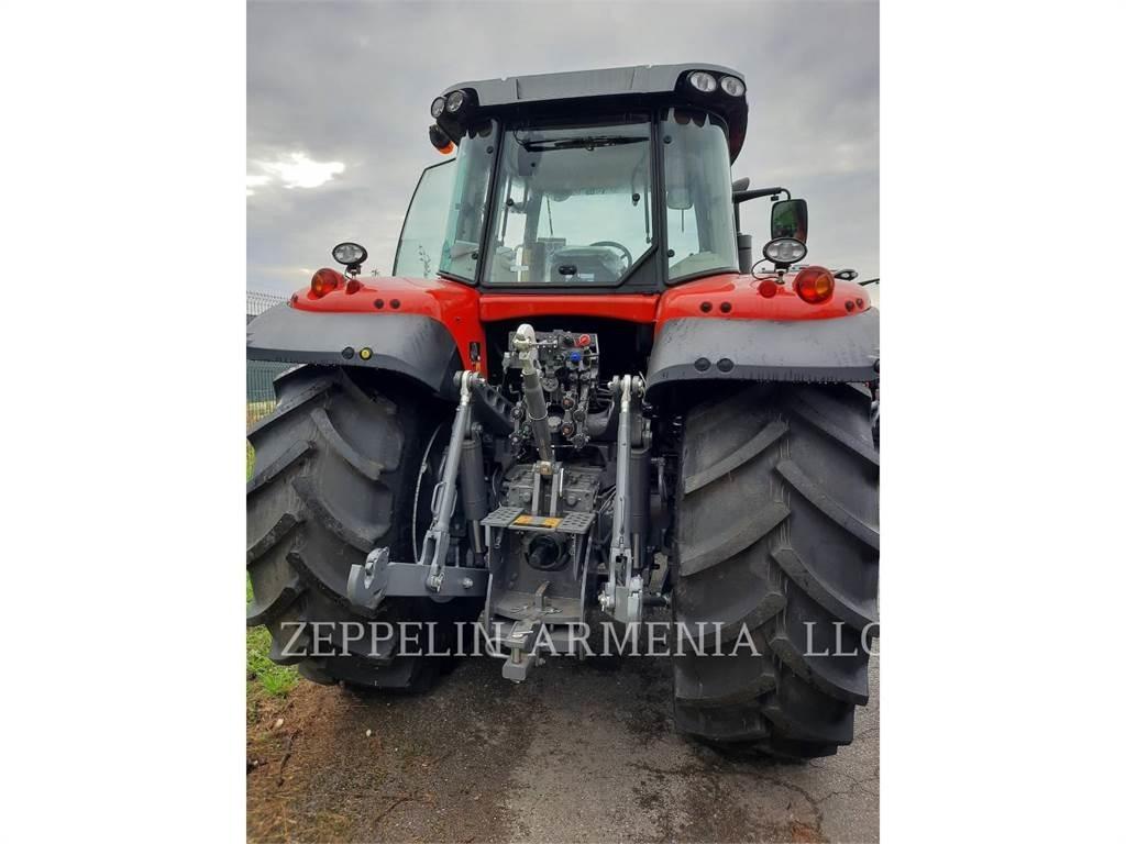 Massey Ferguson MF7724S Трактори