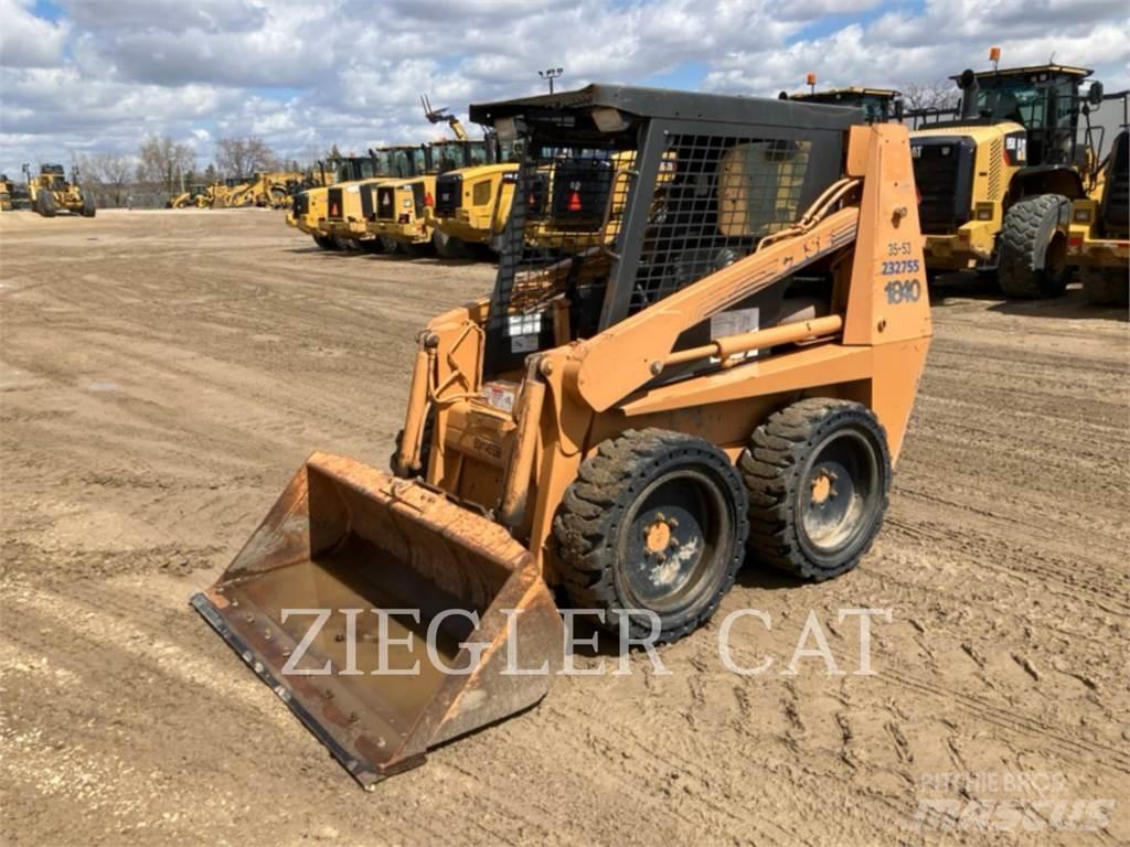 New Holland 1840 Міні-навантажувачі