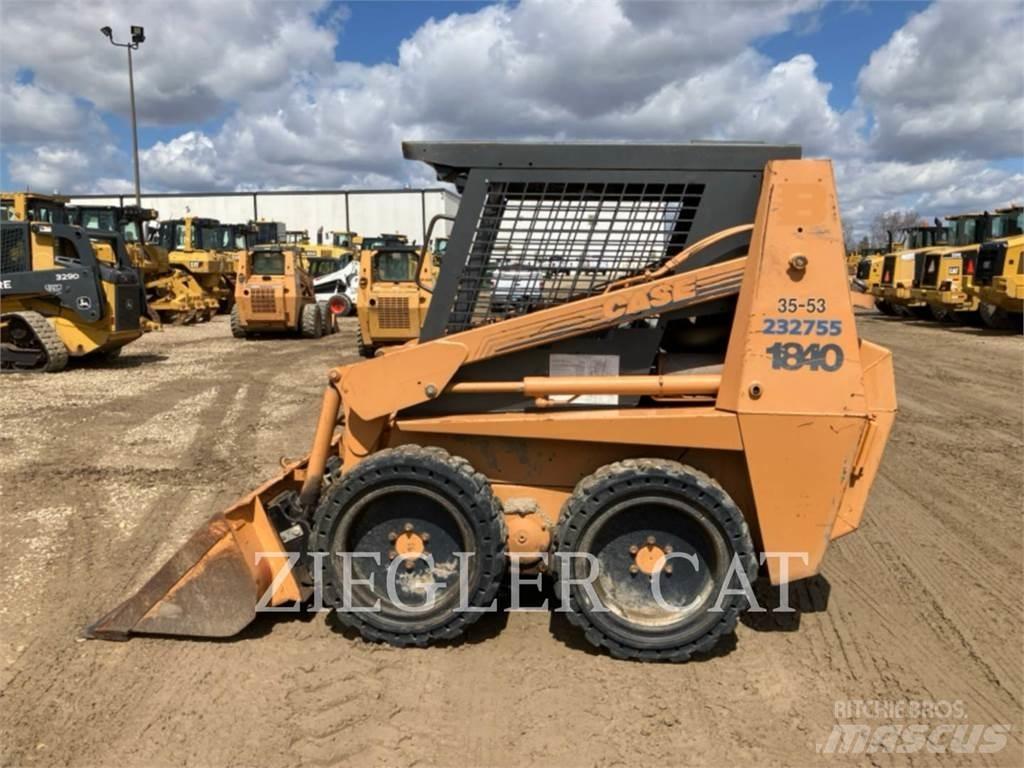 New Holland 1840 Міні-навантажувачі