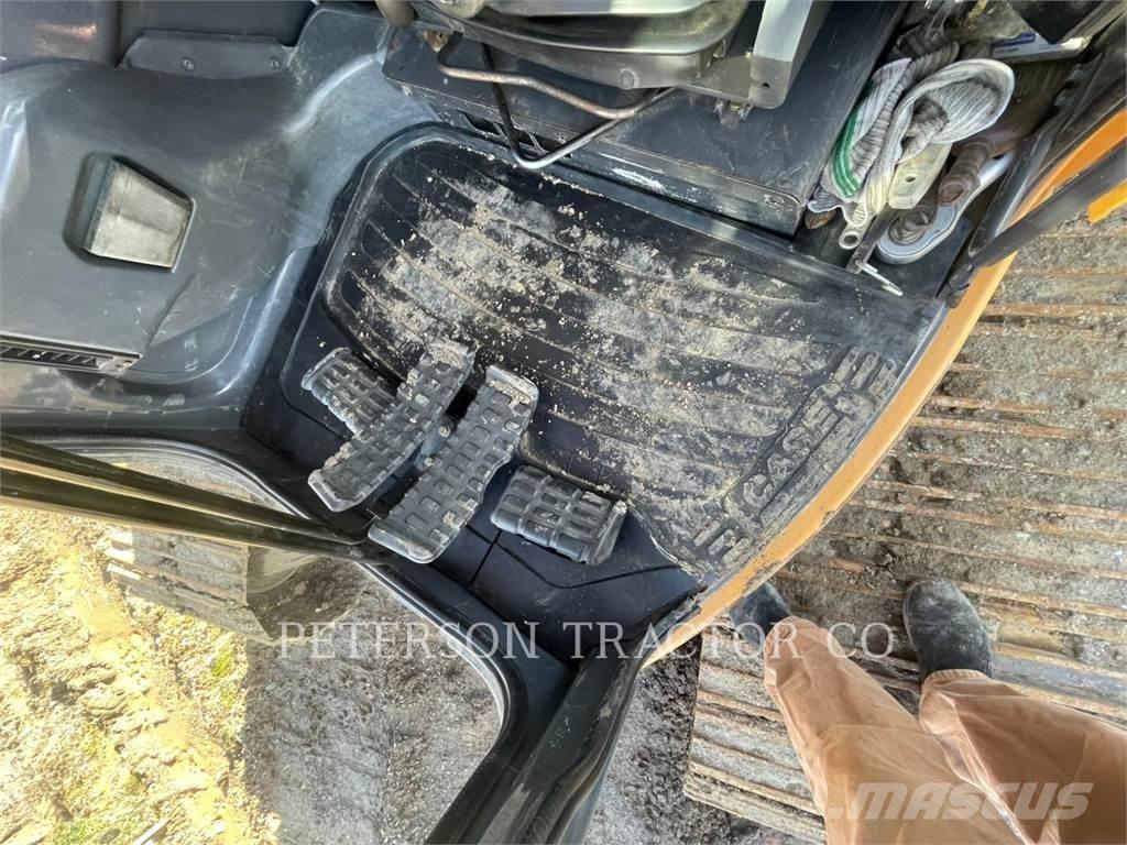 New Holland CX225 Гусеничні екскаватори