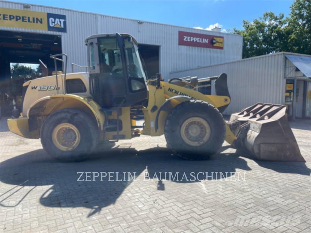 New Holland W190 Фронтальні навантажувачі