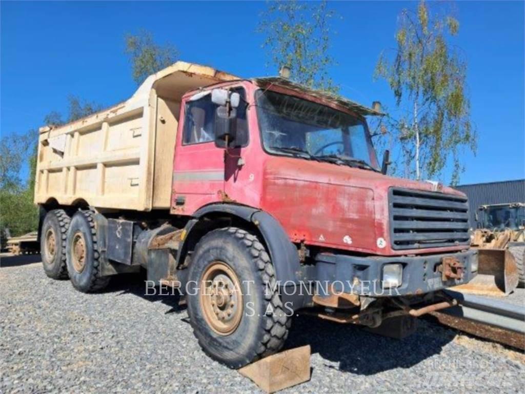 Perlini 131 33 Зчленовані самоскиди