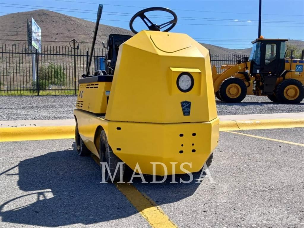 Polaris C-425 Форвардери