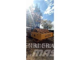 SEM MACHINERY 510 Ущільнювачі грунту