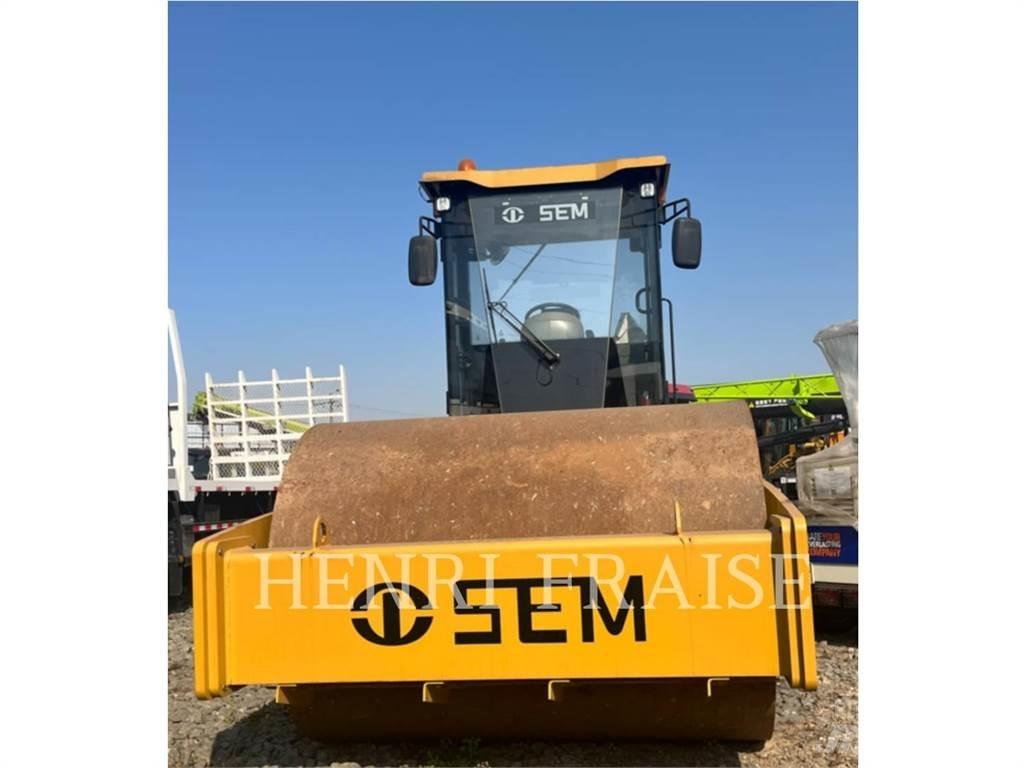SEM MACHINERY 510 Ущільнювачі грунту