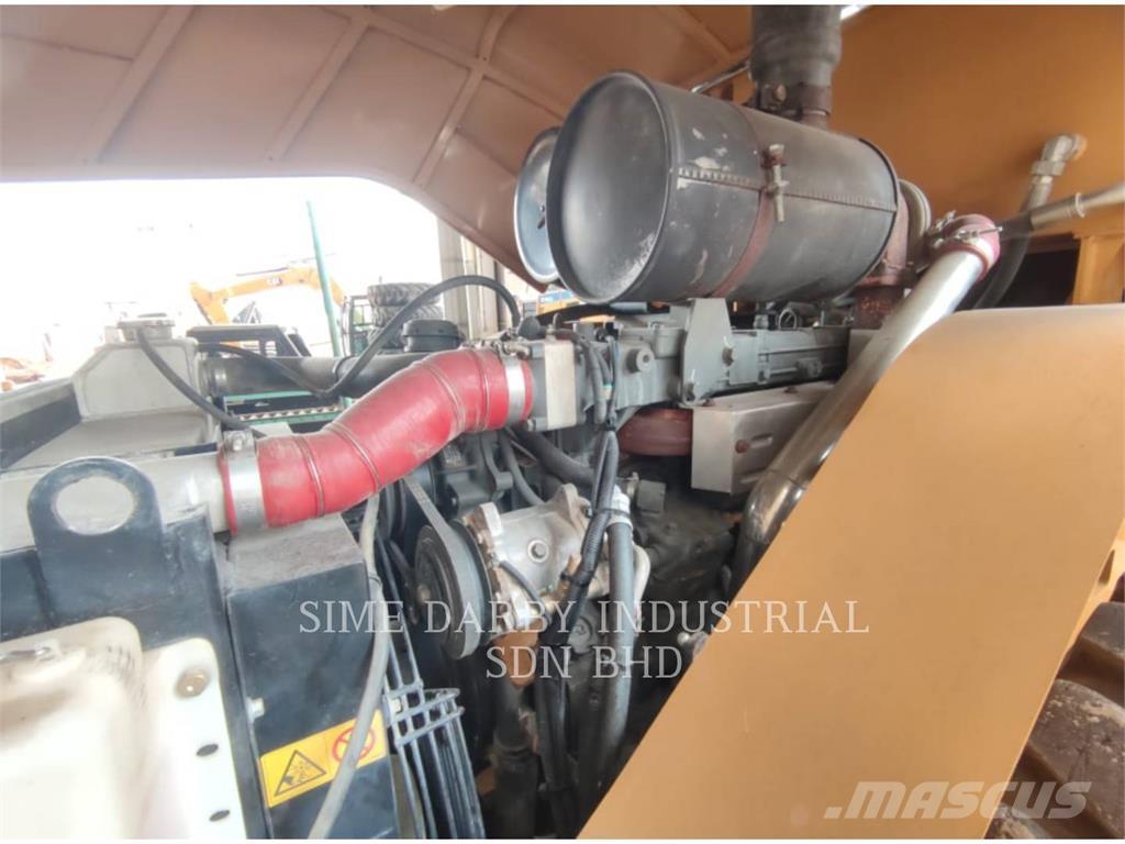 SEM MACHINERY SEM 522 Ущільнювачі грунту