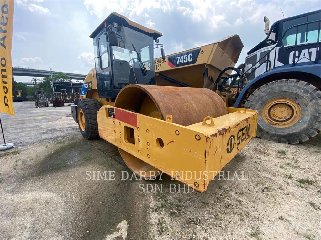 SEM MACHINERY SEM 522 Ущільнювачі грунту