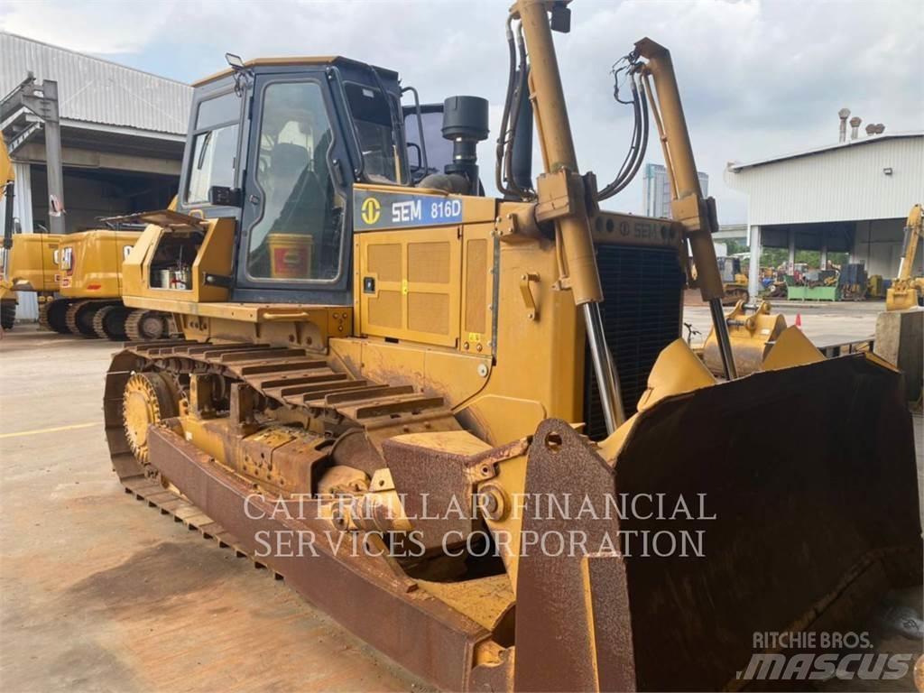 SEM MACHINERY SEM816D Гусеничні бульдозери