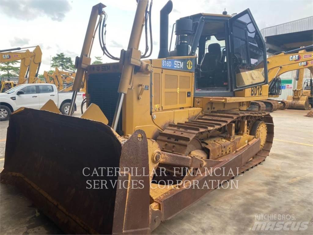 SEM MACHINERY SEM816D Гусеничні бульдозери
