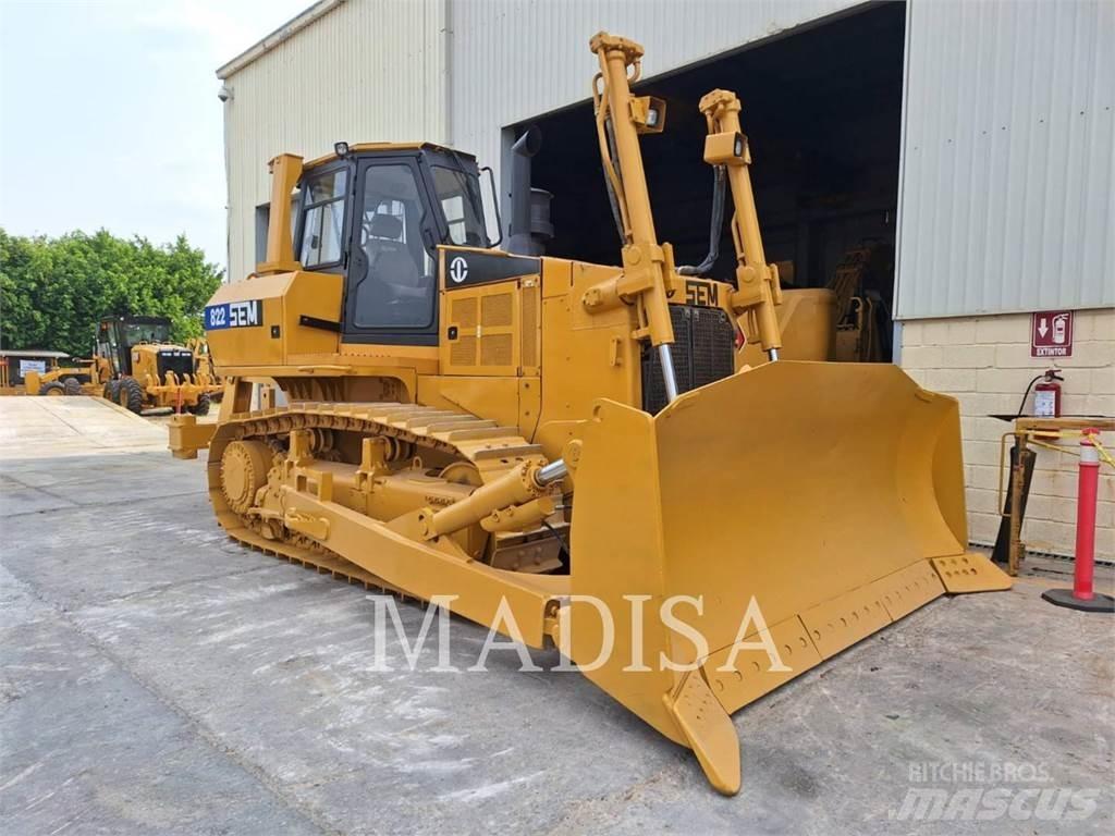 SEM MACHINERY SEM822 Гусеничні бульдозери