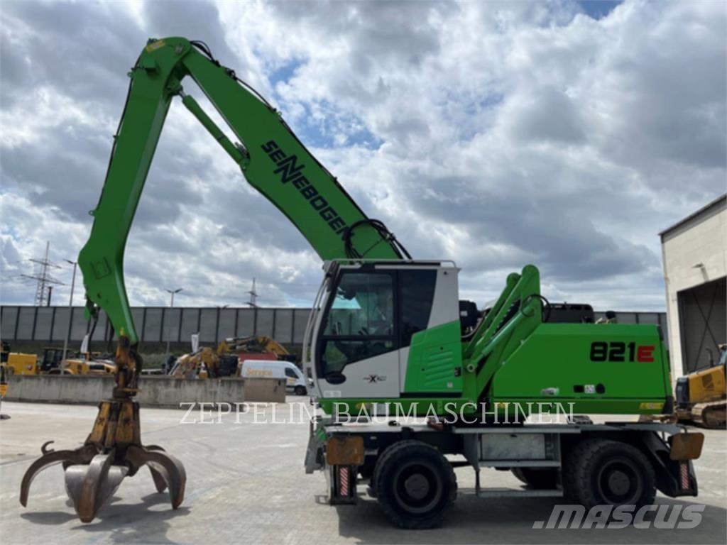 Sennebogen 821E Екскаватори для знесення споруд