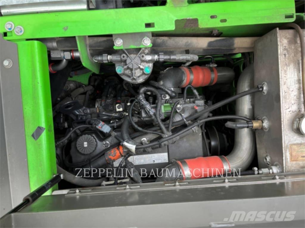 Sennebogen 821E Екскаватори для знесення споруд