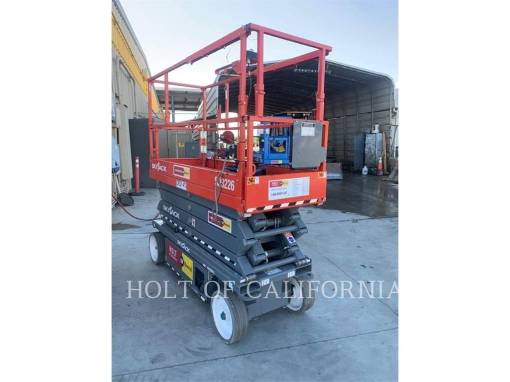 Skyjack SCISSOR26N Підйомники-ножиці