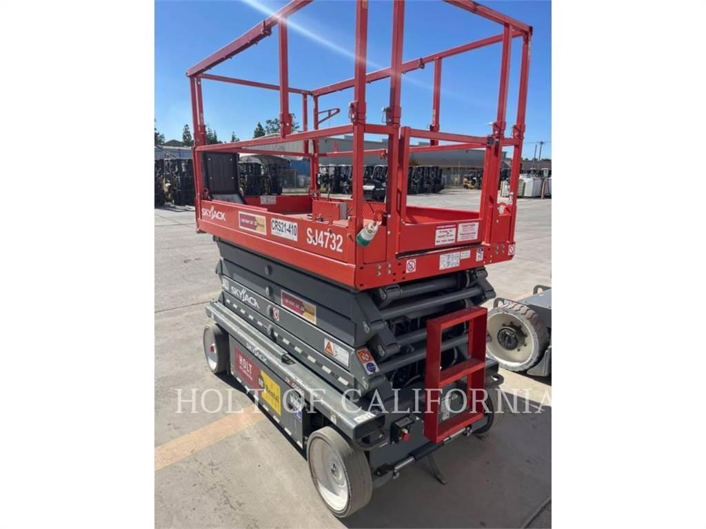 Skyjack SCISSOR32E Підйомники-ножиці