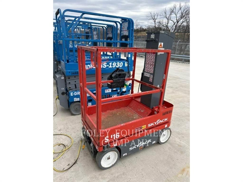 Skyjack SJ16 Підйомники-ножиці