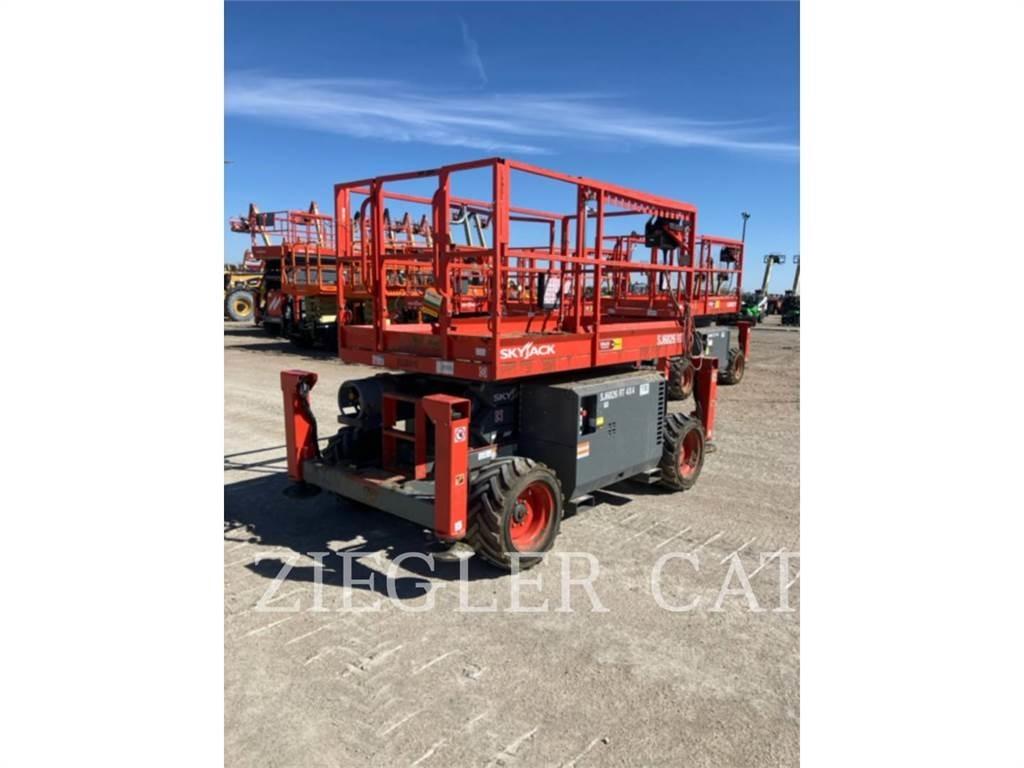 Skyjack SJ6826RT Підйомники-ножиці