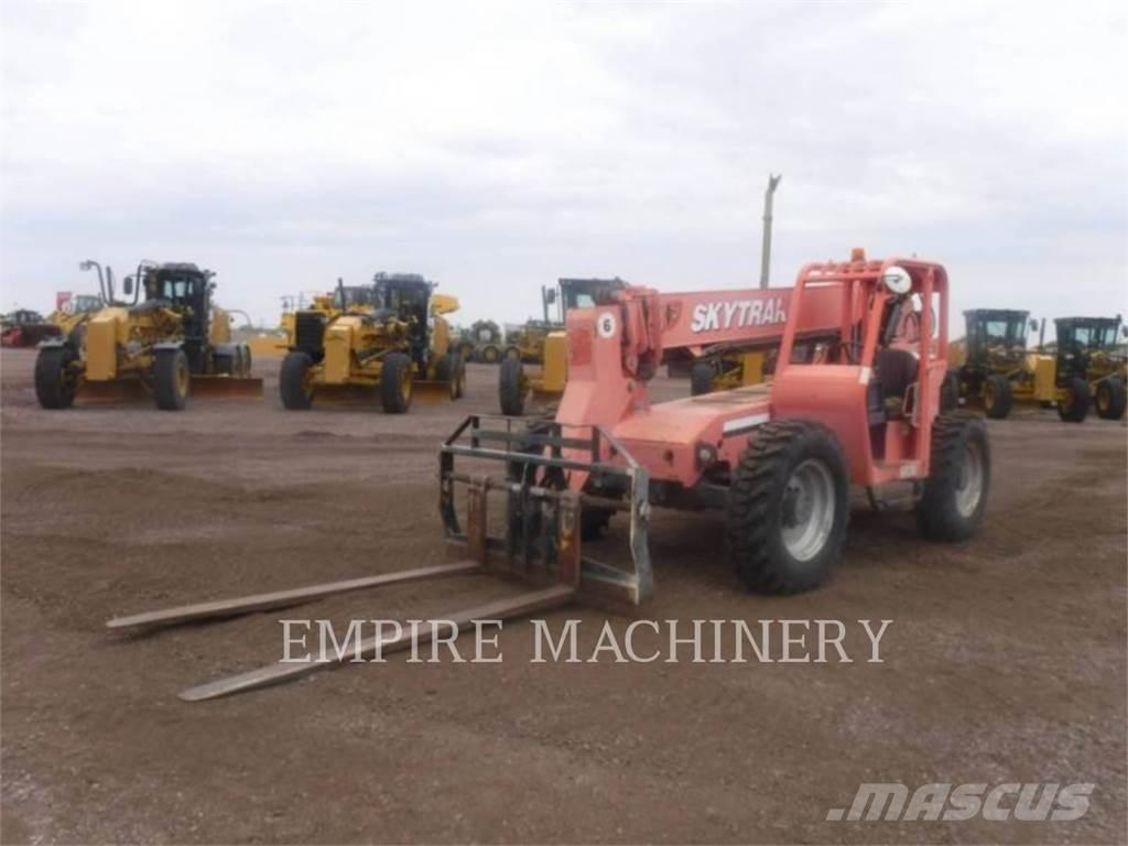 SkyTrak 6036 Колінчаті підйомники