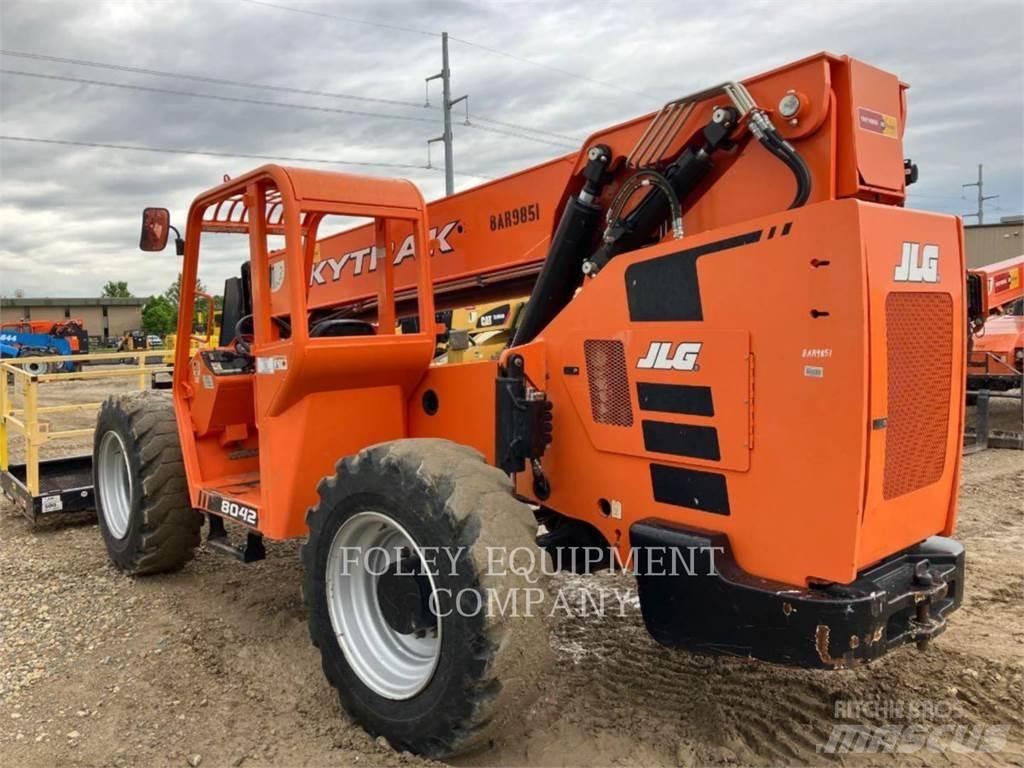 SkyTrak 8042O Телескопічні навантажувачі