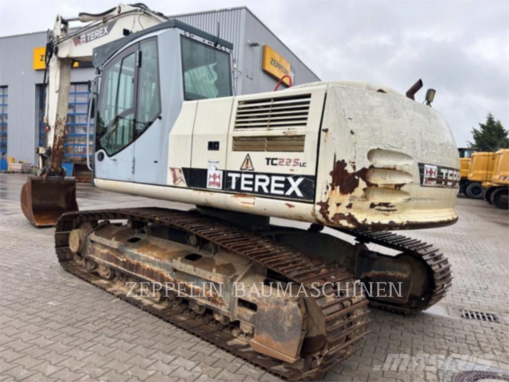 Terex TC225LC Гусеничні екскаватори
