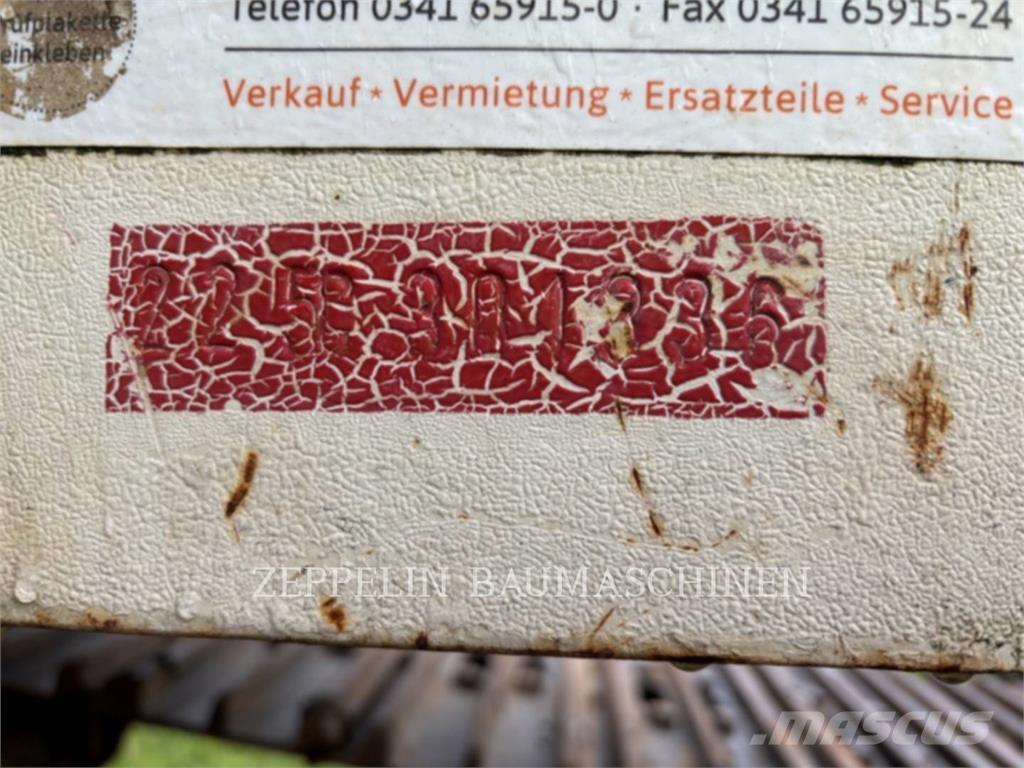 Terex TC225LC Гусеничні екскаватори