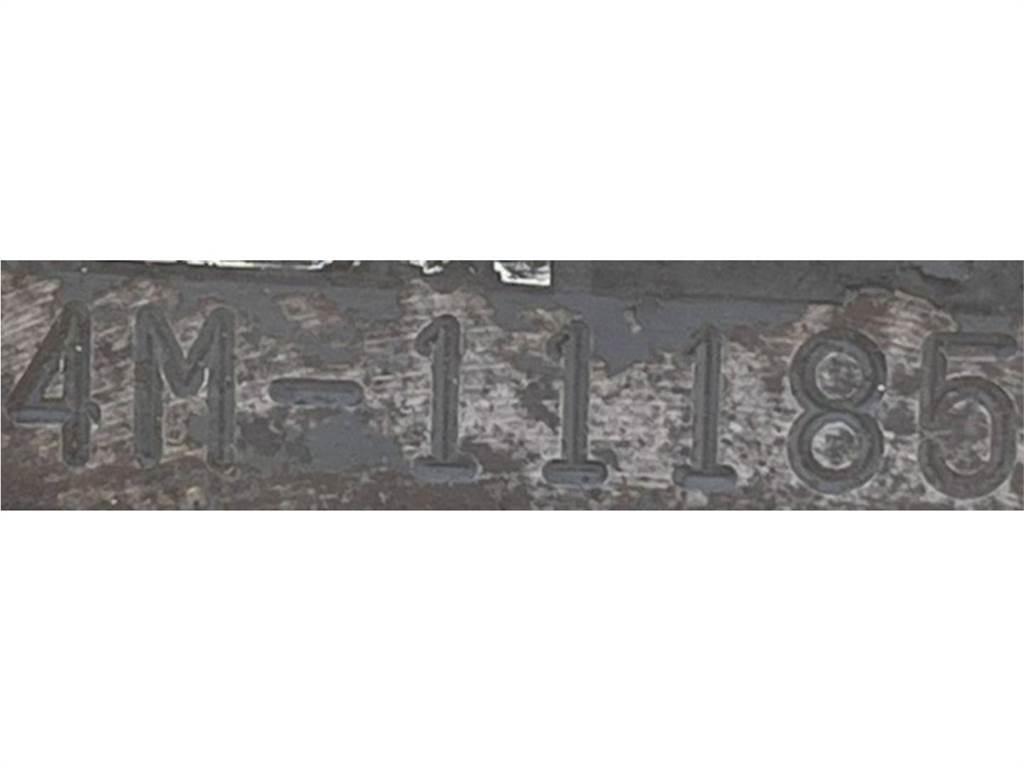 TNB-4M HYDRAULIC HAMMER Плуги