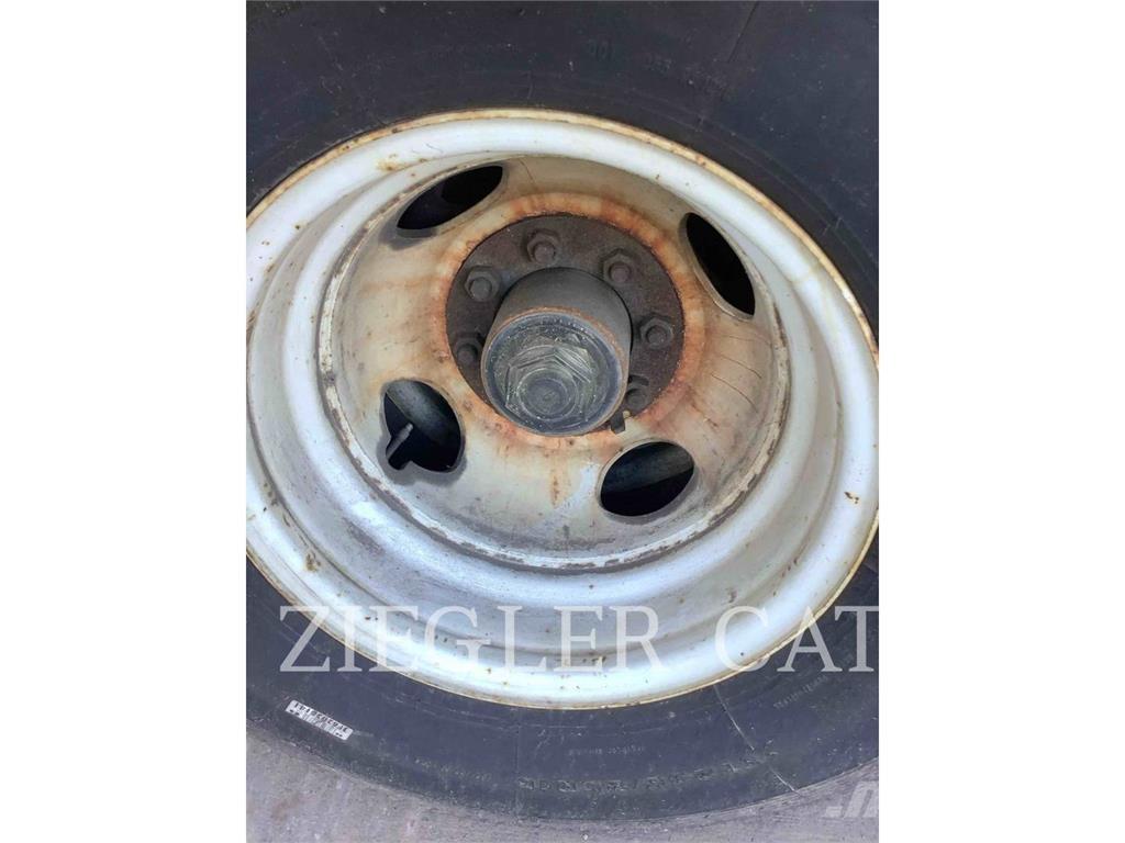 TOWMASTER T24 Інші причепи